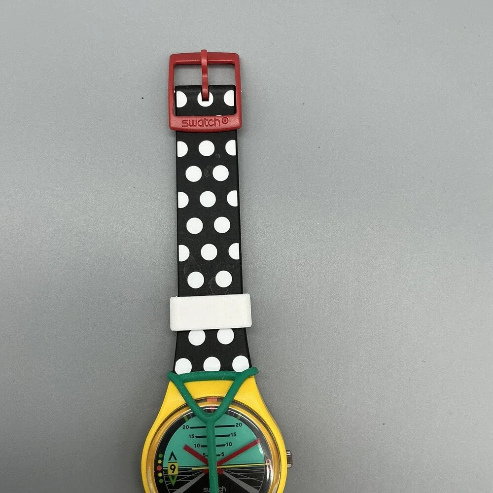 Vtg Swatch Follow Me GJ101 Womens Watch 31mm Green Black Strap New Battery
